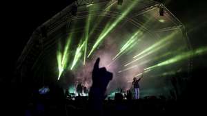O vocalista da banda portuguesa Trovante  Luís Represas durante a sua atuação no Festival O Sol da Caparica, em Almada, 12 de agosto de 2017. CARLOS M. ALMEIDA/LUSA