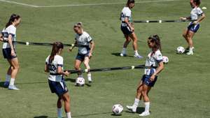 Jogadoras da seleção portuguesa de futebol feminino em ação durante um treino para o Campeonato da Europa 2025, no Estádio Arbères, em Meyrin, Suíça, 04 julho de 2025. Na quinta-feira Portugal perdeu por 5-0 contra a Espanha na estreia na fase final do Europeu de 2025. Portugal defronta a Itália para Grupo B do Campeonato da Europa 2025 feminino de futebol na segunda-feira. NUNO VEIGA/LUSA