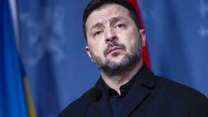 epa13317687 Ukrainian President Volodymyr Zelensky attends a press conference in Oslo, Norway, 20 October 2026. The Norwegian prime minister and Finnish president hosted the high-level diplomatic talks on Ukraine.  EPA/CORNELIUS POPPE NORWAY OUT