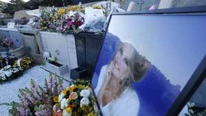 epaselect epa12633993 Printed photos of Brigitte Bardot, a French former actress, and wreaths of flowers are seen next to Bardot's tomb after her funeral in Saint-Tropez, France, 07 January 2026. French film legend and animal rights activist Brigitte Bardot has died aged 91, her foundation announced on 28 December 2025.  EPA/SEBASTIEN NOGIER