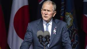 epa09461385 On the 20th anniversary of 9/11, former US President George W Bush speaks at the Flight 93 National Memorial in Shanksville, Pennsylvania, USA, 11 September 2021. Forty passengers and crew on the flight were killed when they attempted to regain control of the hijacked plane from four al-Qaeda terrorists.  EPA/JIM LO SCALZO