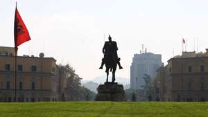 epa03970253 A photo dated 21 October 2013 shows the Albanian national hero 'Skanderbeg' statue on the central square of the city, in Tirana. Albania is one of eight candidates hoping to follow Croatia's footsteps to become members of the European Union. A Summit of EU leaders in Brussels in December 2013 is expected to discuss the European Commission's recommendations for Albania, Bosnia and Herzegovina, Kosovo, Macedonia, Montenegro, Serbia, Turkey and Iceland pending the respective countries' efforts to match European Union requirements in political and economic matters. Albania applied for EU membership in 2009 and is believed by the EU Commission to have made enough progress on reforms but still has to take further action in the fight of organized crime and corruption.  EPA/ARMANDO BABANI