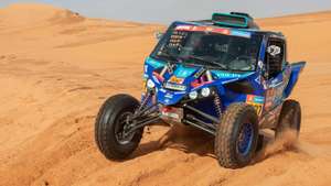 epa10398572 Portugese driver Joao Ferreira and co-driver Felipe Palmeiro drive their Yamaha X-RAID YXZ 1000 R turbo prototype for X-RAID Yamaha supported team during the 9th stage of the Dakar Rally 2023 from Riyadh to Haradh, Saudi Arabia, 10 January 2023.  EPA/Gerard Laurenssen