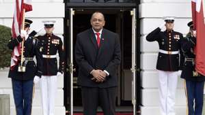 epa10882676 Prime Minister of Tonga Hu'akavemeiliku Siaosi Sovaleni poses for a picture after arriving for the US-Pacific Islands Forum (PIF) summit at the South Lawn of the White House in Washington, DC, USA, 25 September 2023. US President Joe Biden hosts the US-Pacific Islands Forum to gather with leaders to discuss regional priorities such as 'tackling the climate crisis' and 'advancing economic growth,' according to the White House. Biden will also establish diplomatic relations with two South Pacific nations, Cook Islands and Niue.  EPA/MICHAEL REYNOLDS