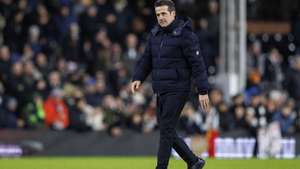 epa12635035 Fulham manager Marco Silva walks on the pitch after winning the English Premier League soccer match between Fulham FC and Chelsea FC, in London, Britain, 07 January 2026.  EPA/TOLGA AKMEN EDITORIAL USE ONLY. No use with unauthorized audio, video, data, fixture lists, club/league logos, 'live' services or NFTs. Online in-match use limited to 120 images, no video emulation. No use in betting, games or single club/league/player publications.
