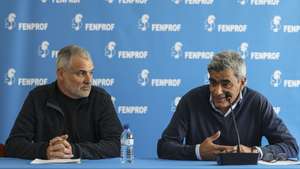 Os secretários-gerais da Fenprof, Francisco Gonçalves (E), e José Feliciano Costa (D) durante uma conferência de imprensa para divulgar preocupações referentes ao processo negocial de revisão do diploma estruturante da carreira docente, na sede da Fenprof, em Lisboa, 10 de março de 2026.  ANDRÉ KOSTERS/LUSA