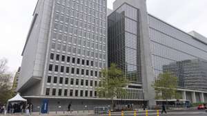 epa12887605 World Bank Group (WB) headquarters in Washington, DC, USA, 13 April 2026. The IMF/World Bank Spring Meetings will be held from 13-18 April in Washington, DC.  EPA/SHAWN THEW