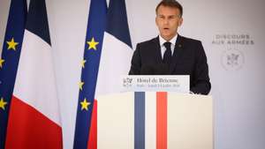 epa13108333 French President Emmanuel Macron delivers a traditional address to the armed forces on the eve of the Bastille Day military parade at the Ministry of Defense in Paris, France, 13 July 2026.  EPA/THOMAS PADILLA / POOL   MAXPPP OUT