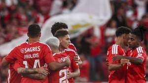 Benfica players celebrate a goal against Aarhus during the UEFA Europa League play off 1st leg soccer match held at the Benfica stadium in Lisbon, Portugal, 20 August 2026. MANUEL DE ALMEIDA/LUSA