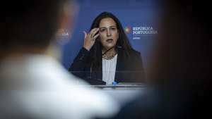 A ministra da Justiça, Rita Alarcão Júdice , usa da palavra durante a cerimónia de receção aos novos conservadores, no Ministério da Justiça, em Lisboa, 04 de setembro de 2026. JOSÉ SENA GOULÃO/LUSA
