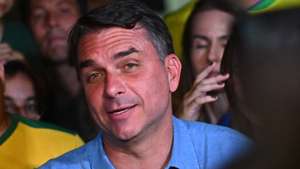 epa13281881 Brazilian Senator Flavio Bolsonaro makes a statement after the presidential election results were announced in Brasilia, Brazil, 04 October 2026. Bolsonaro finished first and will face incumbent Brazilian President Luiz Inacio Lula da Silva in a runoff election on 25 October.  EPA/ANDRE BORGES