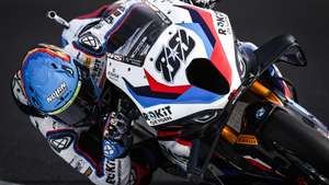 epaselect epa13296143 Portuguese rider Miguel Oliveira of ROKiT BMW Motorrad WorldSBK Team in action during the superpole warm up session for the Estoril Round of the Superbike World Championship (SBK) at the Estoril Circuit, in Estoril, Portugal, 11 October 2026.  EPA/RODRIGO ANTUNES