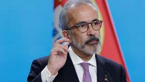 epa13309446 Portuguese Foreign Minister Paulo Rangel gestures during a joint press conference with his German counterpart at the German Foreign Ministry in Berlin, Germany, 16 October 2026. The foreign ministers met for bilateral talks ahead of their joint press appearance.  EPA/CHRISTOPH RUTENKOLK