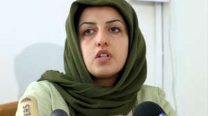 epa12587921 (FILE) - Iranian activist Narges Mohammadi speaks during the first-ever conference on human rights violations at the Human Rights Centre in Teheran, Iran, 17 January 2005  (reissued 12 December 2025). Narges Mohammadi, Nobel Peace Prize laureate in 2023, was arrested by security forces during a memorial ceremony for late lawyer Khosrow Alikordi, according to verified reports, citing the Narges Foundation.  EPA/ABEDIN TAHERKENAREH