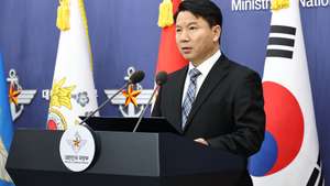 epa12639923 South Korean Deputy Defense Minister for national defense policy, Kim Hong-cheol, speaks during a briefing over North Korea's claims of South Korean drone incursions into the North in September last year and earlier this week, at the defense ministry's headquarters in central Seoul, South Korea, 10 January 2026. South Korea on 10 January denied North Korea's claims that its drones infiltrated into the North in September 2025 and on 04 January 2026.  EPA/YONHAP SOUTH KOREA OUT