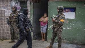 epa13190847 Members of the Military Police’s Special Operations Battalion (BOPE) conduct an operation to take control of the communities of Vigario Geral and Parada de Lucas, in the so-called Complexo de Israel, in Rio de Janeiro, Brazil, 25 August 2026. The Complexo de Israel is a group of favelas controlled by the Terceiro Comando Puro (TCP), a drug-trafficking faction that is fighting for territory with the Comando Vermelho (CV).  EPA/André Coelho
