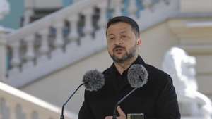 epa13190589 Ukrainian President Volodymyr Zelensky speaks during a joint press conference with President of Estonia Alar Karis (not pictured) at the Mariinsky Palace in Kyiv, Ukraine, 25 August 2026, amid the ongoing Russian invasion. Karis arrived in Ukraine on 24 August 2026 to take part in the Coalition of the Willing summit and Ukraine's Independence Day celebrations.  EPA/SERGEY DOLZHENKO