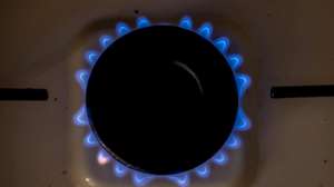 epa10850603 An illustration picture shows gas burning on a gas stove in a house in Chisinau, Moldova, Moldova, 09 September 2023. Moldova is facing an energy crisis due to a disagreement between Moldova and Russia over gas supplies by Russian oil and gas company Gazprom and debt repayment by Moldova. On 06 September 2023, Moldova's Minister of Energy Parlicov addressed the government's plans to protect gas consumers following an audit of historical debts allegedly owed to Moldova-Gaz, a Gazprom subsidiary in Moldova, based on which Moldovan authorities are disputing debt claims made by Moldovagaz. Furthermore, at the beginning of 2024, Ukraine may terminate the transit of Russian gas, which could affect the gas supply of Transnistria, a breakaway region of Moldova, adding to the former Soviet country's fraught energy supply situation.  EPA/DUMITRU DORU