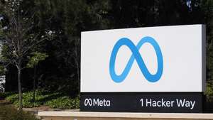 epa12050414 Meta Platforms, Inc., the parent company of major social media and messaging services including Facebook, Instagram, Threads, and WhatsApp, displays its signage at its headquarters in Menlo Park, California, USA, 23 April 2025. The European Commission fined Meta 200 million euros, saying it violated the Digital Markets Act (DMA).  EPA/JOHN G. MABANGLO