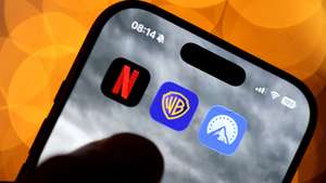 epa12579811 The app logos of Netflix, Warner Brothers and Paramount are seen on a smartphone display in Berlin, Germany, 09 December 2025. Following Netflix's 82 billion dollars offer, the next major bid for Warner Bros. has arrived: Paramount wants to raise 108 billion dollars for the company. Now, an expensive bidding war between the two giants could ensue.  EPA/HANNIBAL HANSCHKE