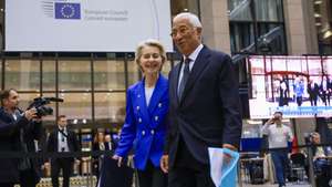 epa11786492 European Commission President Ursula von der Leyen (L) and European Council President Antonio Costa at the end of the European council during the EU Summit in Brussels, Belgium, 19 December 2024. EU leaders met in Brussels to discuss Ukraine, the EU in the world, the Middle East, resilience and preparedness, migration and foreign policy issues.  EPA/OLIVIER HOSLET