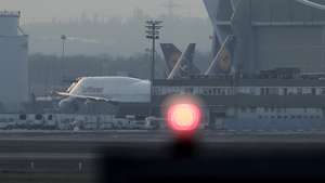 epa11952331 Lufthansa planes on the tarmac on the eve of a planned strike, at Frankfurt Airport in Frankfurt am Main, Germany, 09 March 2025. The United Services Union (ver.di) is calling for an all-day warning strike at several German airports on 10 March 2025, for employees in the aviation security sector who work in passenger, personnel, goods and cargo screening, as well as in service areas.  EPA/RONALD WITTEK