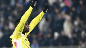 epa11881542 Juventusâ€™s forward Randal Kolo Muani celebrates after scoring a goal during the Italian Seria A soccer match between Como and Juventus at the Giuseppe Sinigaglia Stadium in Como, Italy, 07 February 2025.  EPA/Daniel Dal Zennaro
