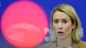 epa13317342 Kaja Kallas, European High Representative for Foreign and Security Policy, speaks during a press conference on the subject 'Europe’s Northern Neighbourhood: A New Strategy for the Arctic' at the European Parliament in Strasbourg, France, 20 October 2026. The current plenary session runs from 19 until 22 October 2026.  EPA/RONALD WITTEK