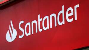 epa11973824 The Santander logo on its bank branch in London, Britain, 19 March 2025. Santander has announced it plans to close some 95 bank branches across the UK, which will put 750 jobs at risk.  EPA/ANDY RAIN