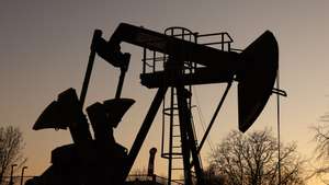 epa09842688 A view of a Crude oil pump in Walsheim near Landau, Germany, 22 March 2022. With a total production of over 4.5 million tons to date, the oil field near Landau is the largest oil field in the Upper Rhine Valley production region.  EPA/RONALD WITTEK