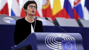epa12470409 European Commissioner for Enlargement, Marta Kos speaks during a debate on ‚Criminal intimidation against investigative journalists  in the EU: the attempted attack to Sigfrido Ranucci’ at the European Parliament in Strasbourg, France, 21 October 2025. The current plenary session runs from 20 until 23 October 2025.  EPA/RONALD WITTEK