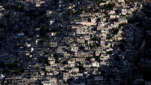 epaselect epa11364996 An aerial view shows a section of the Jalousie neighborhood in Port-au-Prince, Haiti, 23 May 2024. In order to help curb violence in Haiti, where last year insecurity caused some 8,000 deaths, a multinational security support mission, led by Kenya and approved by the UN, will arrive imminently in the Caribbean country.  EPA/Orlando BarrÃ­a