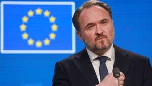 epa12862073 European Commissioner for Energy and Housing Dan Jorgensen holds a press conference following an informal video conference of EU energy ministers in Brussels, Belgium, 31 March 2026. The ministers discussed developments in global energy markets, including the impact of geopolitical tensions in the Middle East on gas supplies and prices, as well as EU coordination on energy security and affordability, according to the European Commission.  EPA/OLIVIER HOSLET