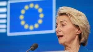 epa12602273 European Commission President Ursula von der Leyen at the end of the EU Council Summit in Brussels, Belgium, 19 December 2025. EU leaders were meeting to discuss the latest developments in Ukraine, the EU's next multiannual financial framework, the EU enlargement process, and the geoeconomic situation in the European Union.  EPA/OLIVIER HOSLET