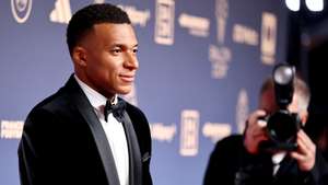 epa13333134 French player Kylian Mbappe arrives for the 2026 Ballon d'Or awards ceremony at the London Palladium Theatre, London, Great Britain, 26 October 2026. It is the 70th edition of the annual ceremony.  EPA/TOLGA AKMEN