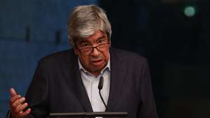 Eduardo Ferro Rodrigues discursa durante a apresentação do seu livro de memórias "Assim vejo a minha vida"  no Centro Cultural de Belém, Lisboa, 23 de outubro de 2023. TIAGO PETINGA/LUSA