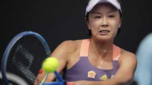 epa08146058 Peng Shuai of China in action during her women's singles first round match against Nao Hibino of Japan at the Australian Open Grand Slam tennis tournament in Melbourne, Australia, 21 January 2020. EPA/FRANCIS MALASIG