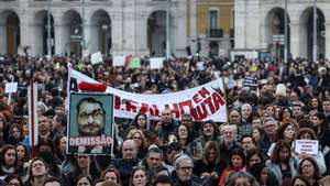 Professores desfilam durante a Marcha Nacional pela Escola Pública, convocada pelo S.TO.P. - Sindicato Todos os Professores, como forma de protesto contra as politicas de educação do Governo, Lisboa, 14 janeiro 2023.  ANTÓNIO COTRIM/LUSA