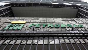 epa09030273 General view of the Petrobras headquarters in Rio de Janeiro, Brazil, 22 February 2021. The Brazilian president has opened a new crisis in Petrobras by announcing a retired Army general as the new president of the state oil company, which sank in the stock market, and raised doubts about his commitment to economic liberalism.  EPA/Antonio Lacerda
