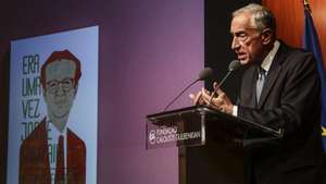 O Presidente da República, Marcelo Rebelo de Sousa, intervém na sessão de lançamento do livro “Era uma vez Jorge Sampaio” na Fundação Calouste Gulbenkian em Lisboa, 14 de dezembro de 2021. TIAGO PETINGA/LUSA