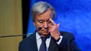 epa10173548 UN Secretary-General Antonio Guterres delivers a joint flash appeal of the UN and the Pakistani government for flood victims, in Islamabad, Pakistan, 09 September 2022. Guterres is on a two-day visit to show his support as Pakistan has been struggling with heavy rainfalls and deadly floods since June 2022.  EPA/SOHAIL SHAHZAD