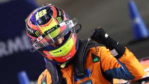 epa12558287 McLaren driver Oscar Piastri of Australia gestures after taking the pole position in the Qualifying for the Formula 1 Qatar Grand Prix at the Lusail International Circuit racetrack outside Doha, Qatar, 29 November 2025. The Formula 1 Qatar Grand Prix will be held on 30 November 2025.  EPA/ALI HAIDER