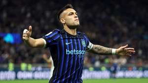 epa12871056 Inter Milan’s Lautaro Martinez celebrates scoring the 3-1 goal during the Italian Serie A soccer match between FC Inter and AS Roma, in Milan, Italy, 05 April 2026.  EPA/MATTEO BAZZI