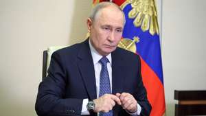 epa13303804 Russian President Vladimir Putin chairs a meeting on cybersecurity via videoconference at the Novo-Ogaryovo state residence outside Moscow, Russia, 14 October 2026.  EPA/MIKHAIL METZEL / SPUTNIK / KREMLIN POOL MANDATORY CREDIT