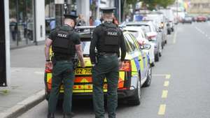 epa10804088 Officers from the Police Service of Northern Ireland (PSNI) patrol the city centre of Belfast, Northern Ireland, Britain, 17 August 2023. It was confirmed by the Chief Constable of the PSNI that republican paramilitaries have obtained the personal information of more than 10,000 officers and civilian staff following a data breach by the PSNI.  A man has been arrested linked to the breach and has been released on bail to allow for further enquiries.  EPA/Mark Marlow
