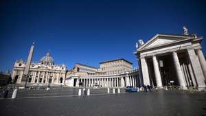 epa09114968 A view of the deserted St. Peter&#039;s Square during Easter Sunday Mass behind closed doors in St. Peter&#039;s Basilica due to the Coronavirus (COVID-19) pandemic emergency, at the Vatican, 04 April 2021. Easter Sunday is the one of the highest religious holidays observed by Christians all over the world, commemorating the resurrection of Jesus Christ. Italy is spending Easter in lockdown after the government made the whole nation a COVID-19 &#039;red zone&#039; from 03 April to Easter Monday in order to prevent social interaction fuelling contagion with the pandemic coronavirus.  EPA/ANGELO CARCONI