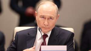 epa13203869 Russian President Vladimir Putin waits before a session of the Shanghai Cooperation Organization (SCO) Summit 2026 in Bishkek, Kyrgyzstan, 01 September 2026. The summit is held in Bishkek on 31 August and 01 September.  EPA/PETR KOVALEV/SPUTNIK/KREMLIN POOL MANDATORY CREDIT