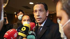 Pedro Proença, presidente da Liga Portuguesa de Futebol Profissional, fala à comunicação social durante a posse dos órgãos sociais do Sporting, no Auditório Artur Agostinho, Estádio José Alvalade, em Lisboa, 10 de março de 2022. MANUEL DE ALMEIDA/LUSA