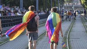 epa06076771 Participants march in the Gay Pride March at the 22nd Budapest Pride LGBTQ Festival in Budapest, Hungary, 08 July 2017.  The annual event aims to raise awareness and campaign for equality on LGBT issues.  EPA/Zoltan Mathe HUNGARY OUT
