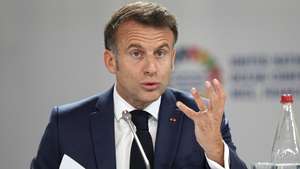 epa12165907 French President Emmanuel Macron gestures as he speaks during the opening of the third UN Ocean Conference, in Nice, France, 09 June 2025.  EPA/LAURENT CIPRIANI / POOL MAXPPP OUT